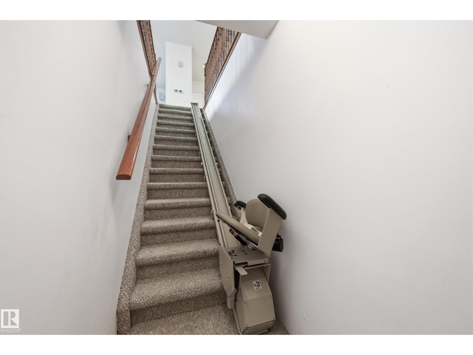 #19 10 Grange Dr Property Photo 33