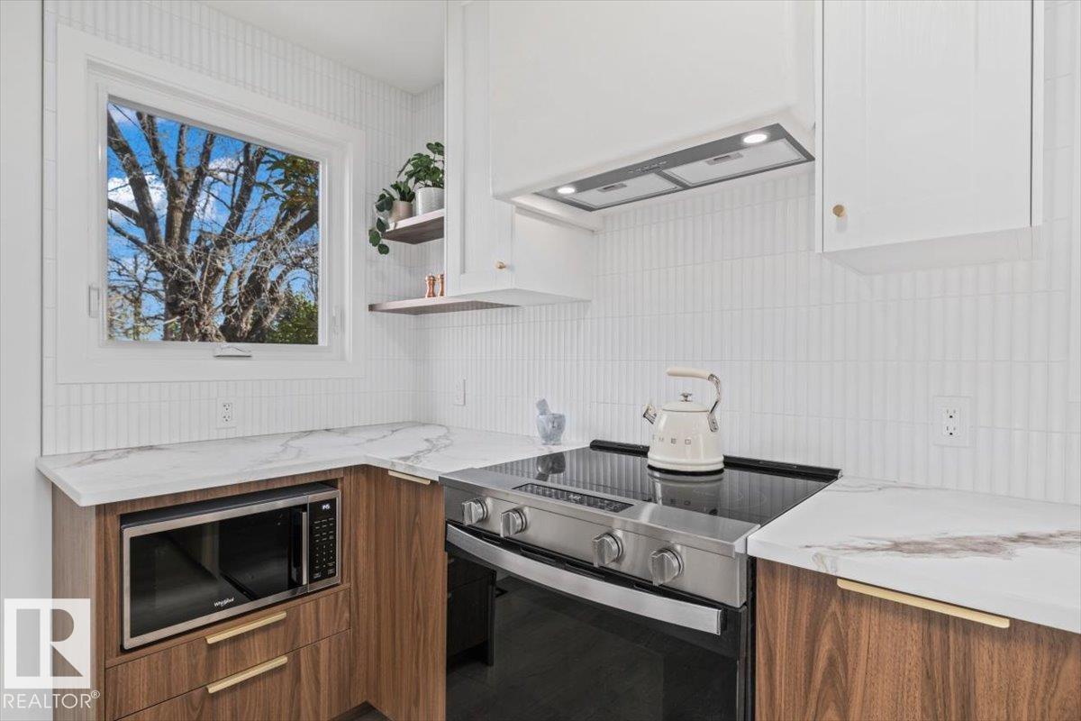 8671 76 St Nw Property Photo 8