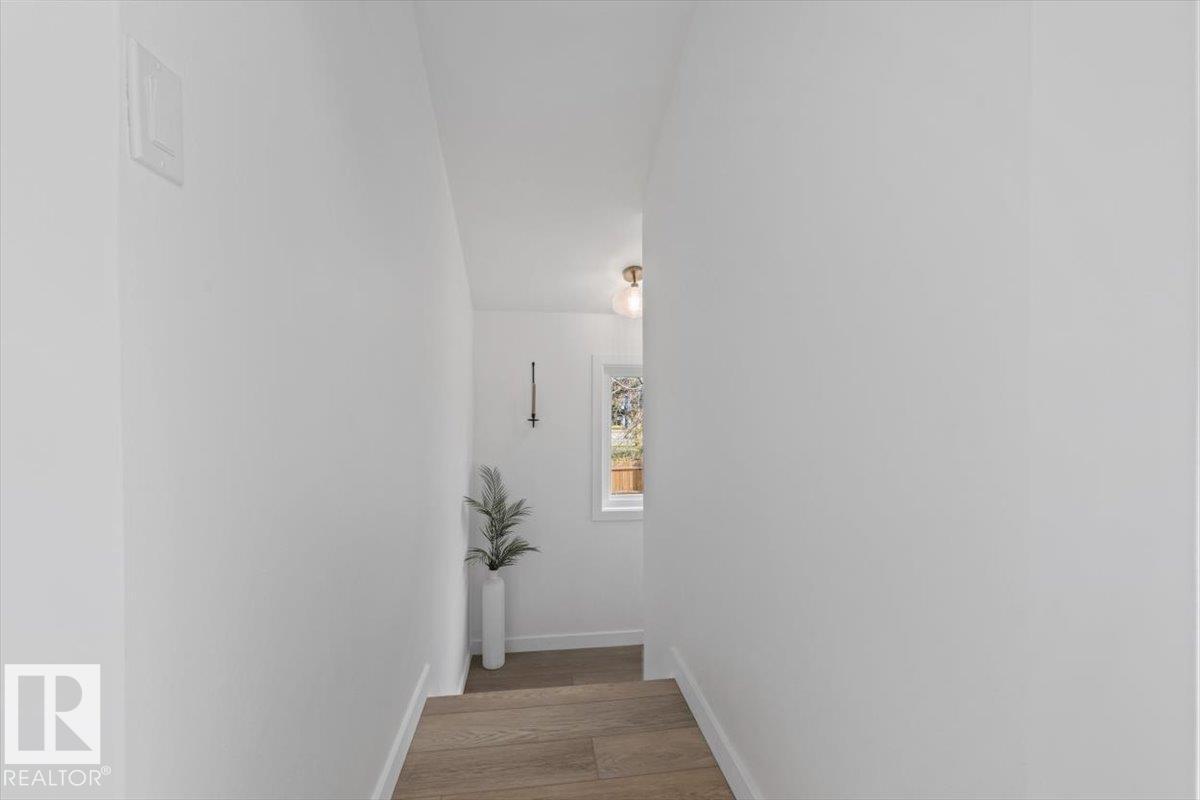 8671 76 St Nw Property Photo 27
