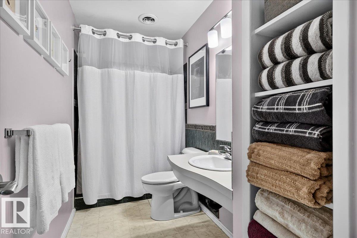 4504 105a Av Nw Property Photo 15