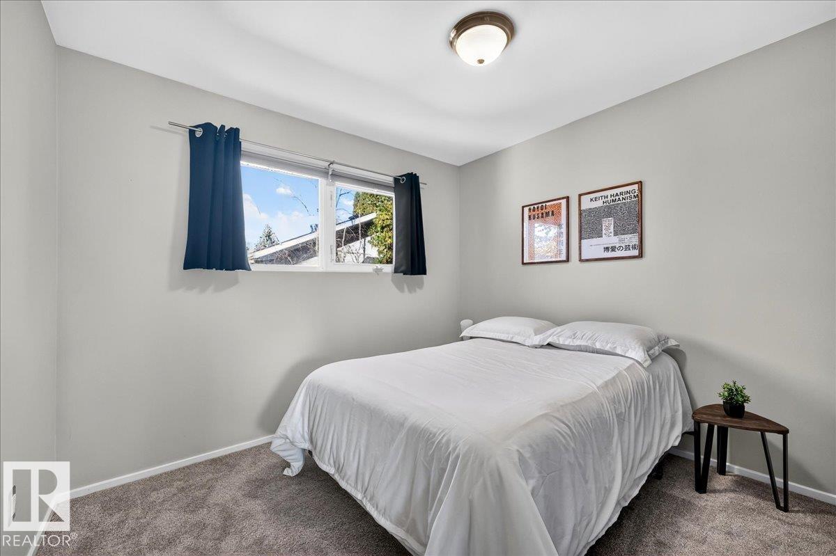 4504 105a Av Nw Property Photo 17