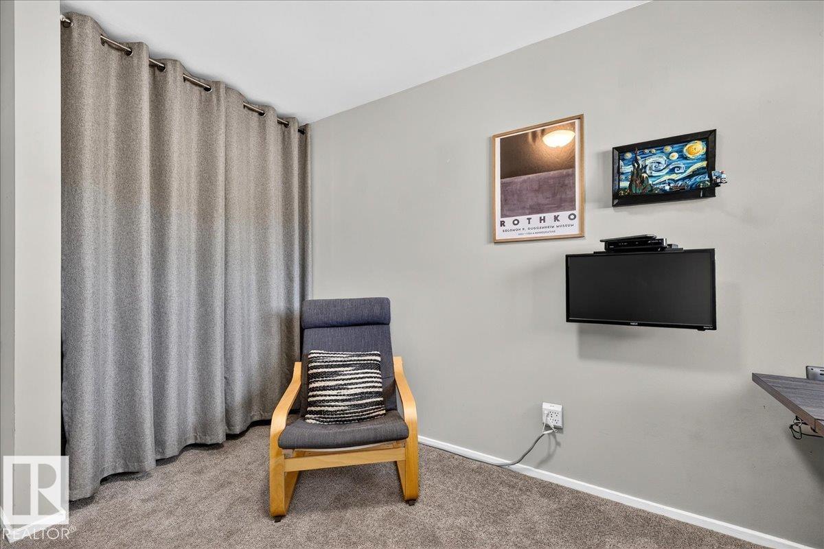 4504 105a Av Nw Property Photo 20