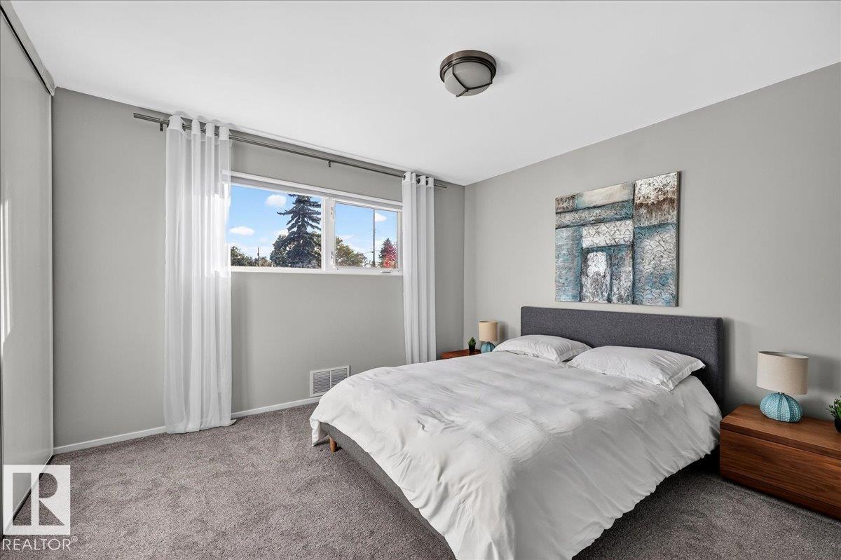 4504 105a Av Nw Property Photo 21