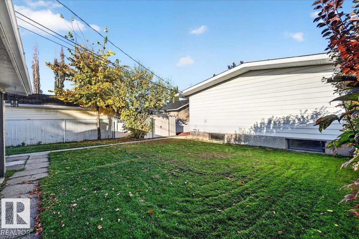 4504 105a Av Nw Property Photo 30