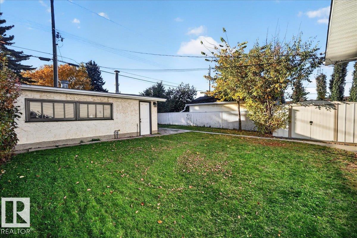 4504 105a Av Nw Property Photo 31