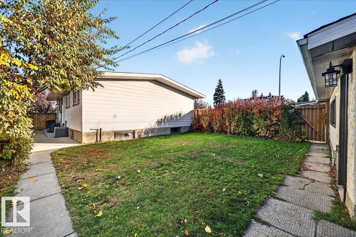 4504 105a Av Nw Property Photo 33