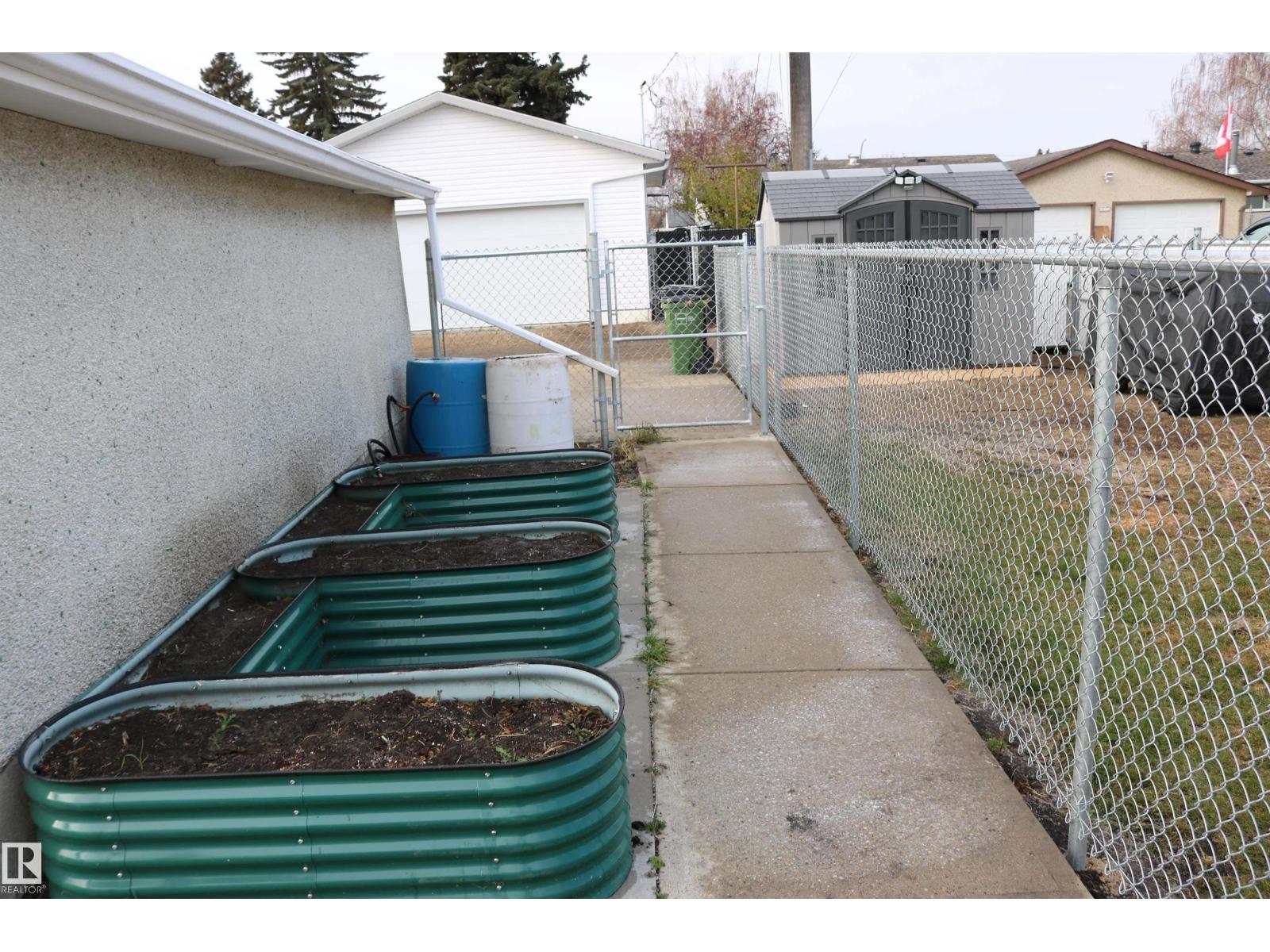 11624 82 St Nw Property Photo 29