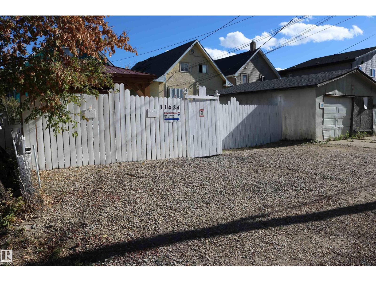 11624 82 St Nw Property Photo 32