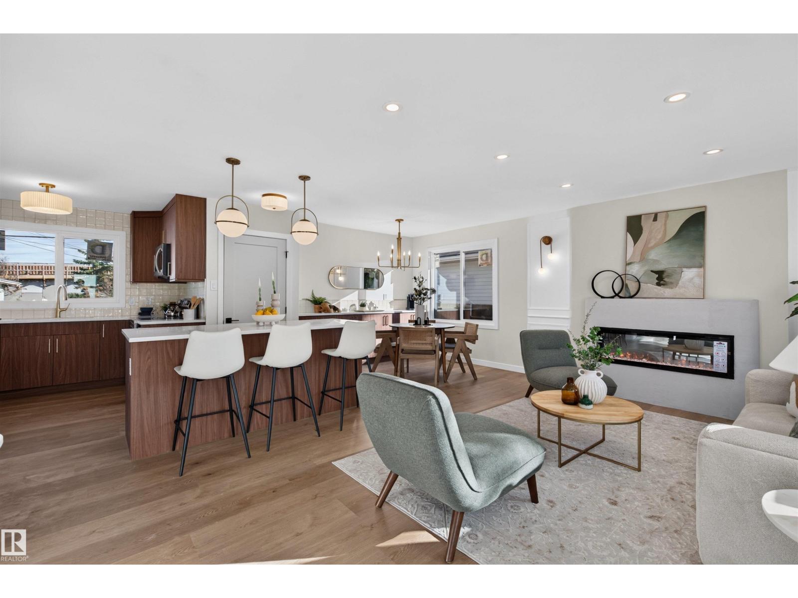8507 52 St Nw Property Photo 1