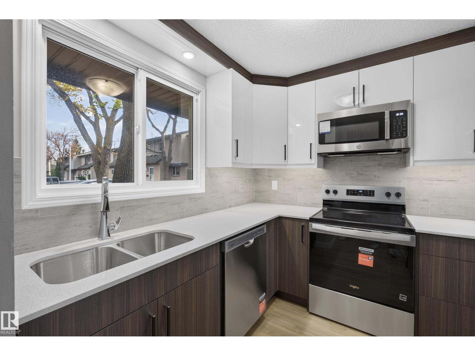 3257 142 Av Nw Property Photo 6