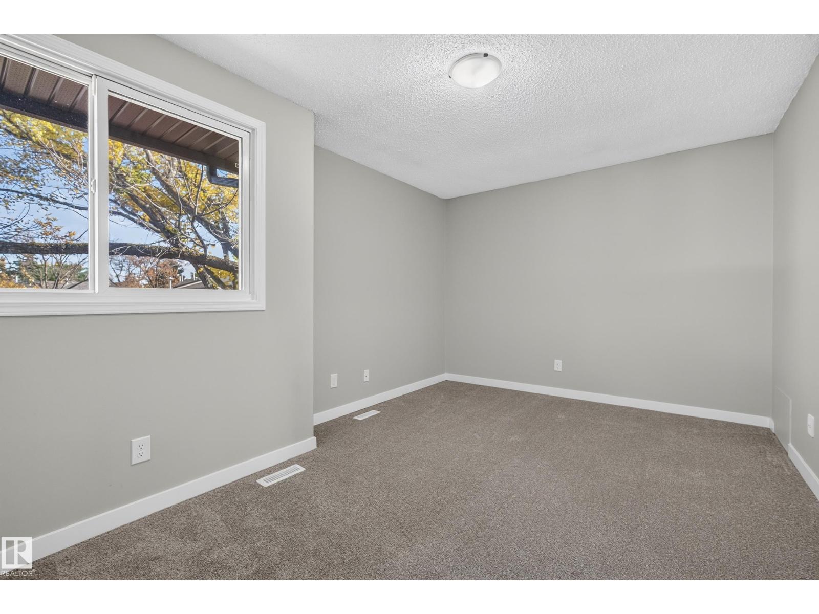 3257 142 Av Nw Property Photo 20