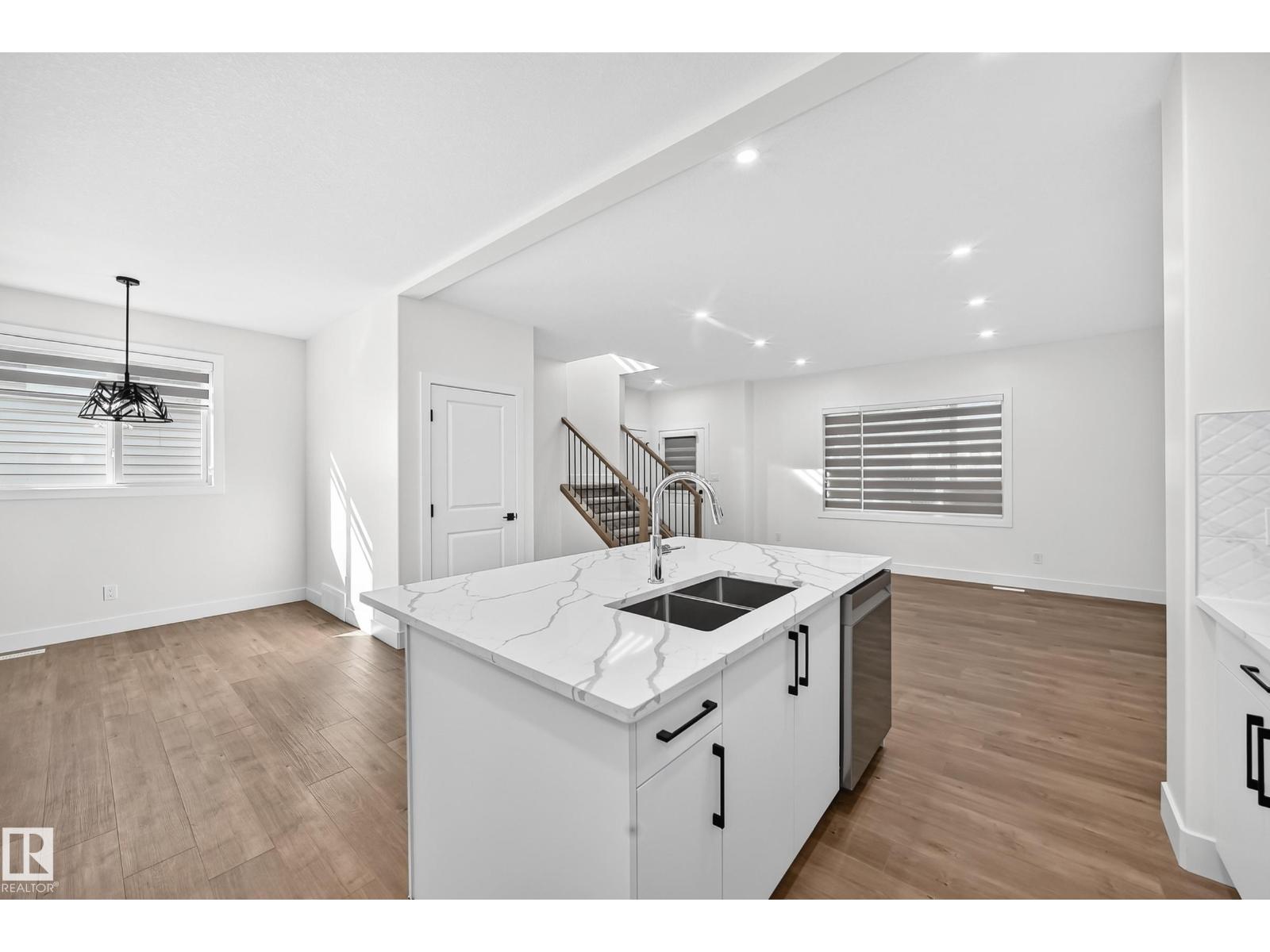 12411 86 St Nw Property Photo 14