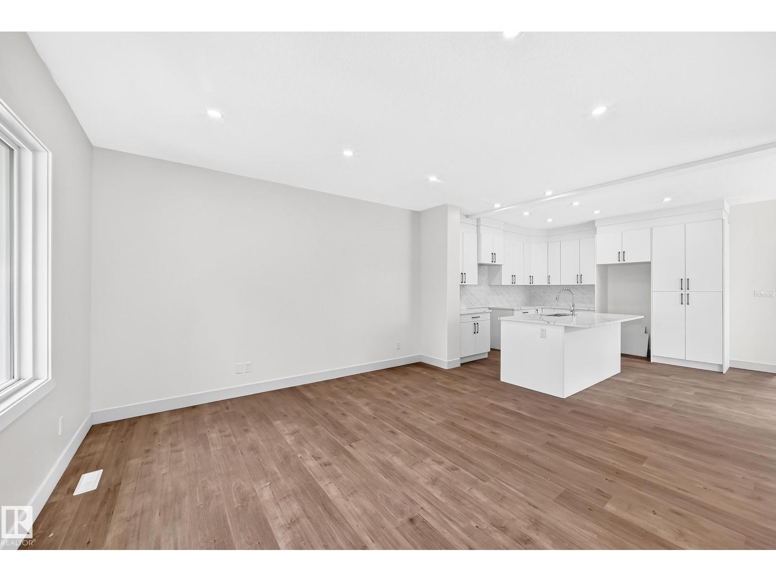 12411 86 St Nw Property Photo 22