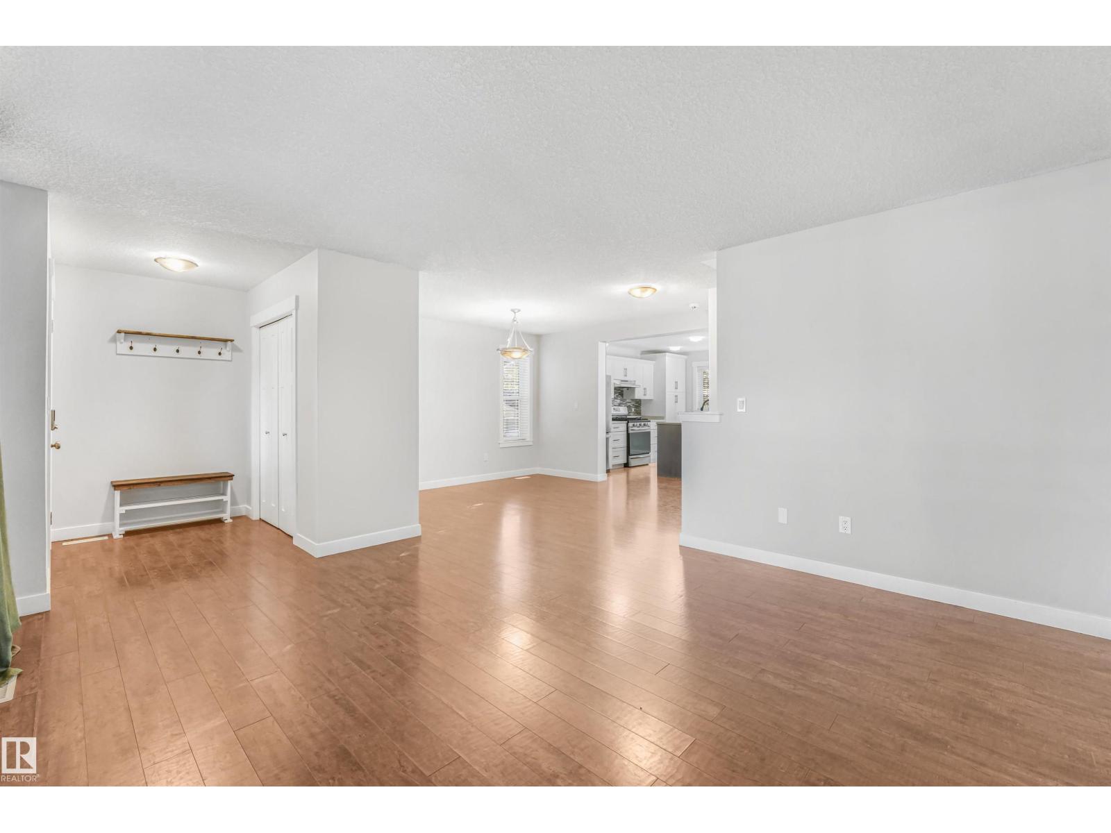 11236 89 St Nw Property Photo 8