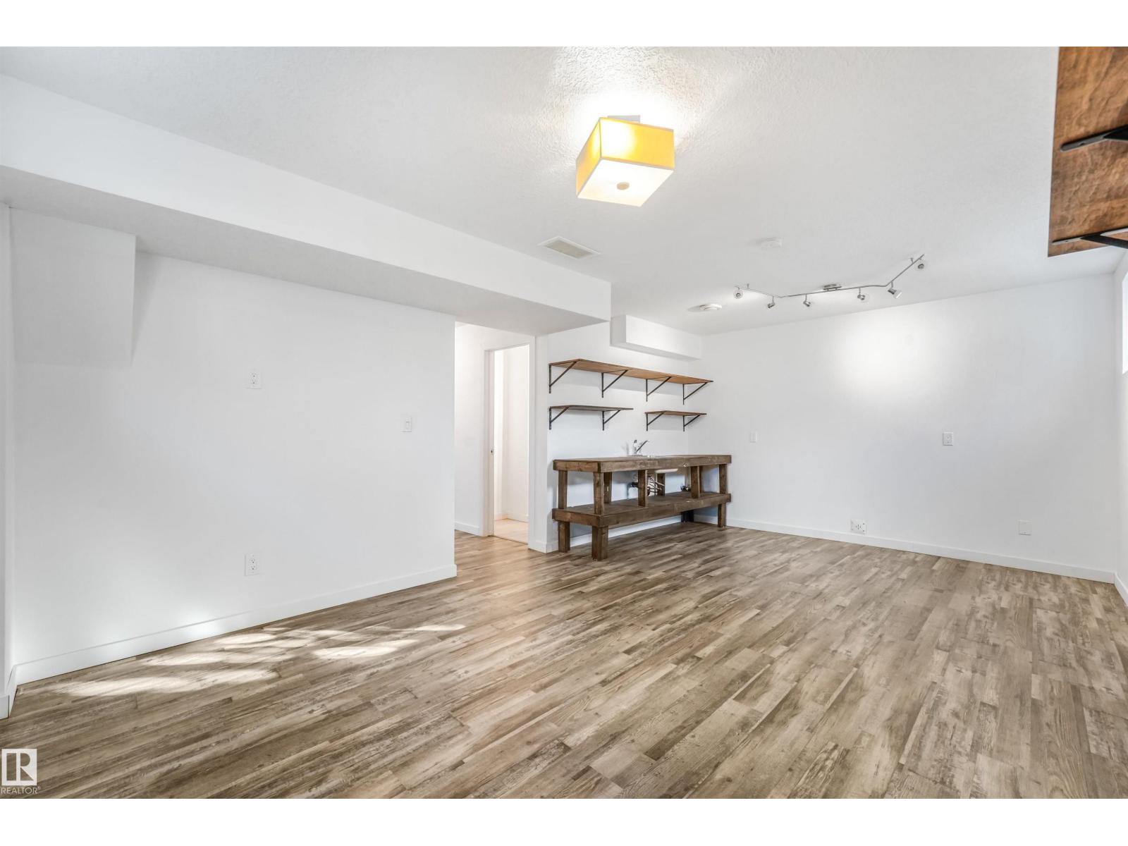 11236 89 St Nw Property Photo 46