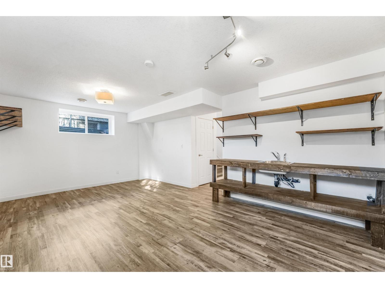 11236 89 St Nw Property Photo 47