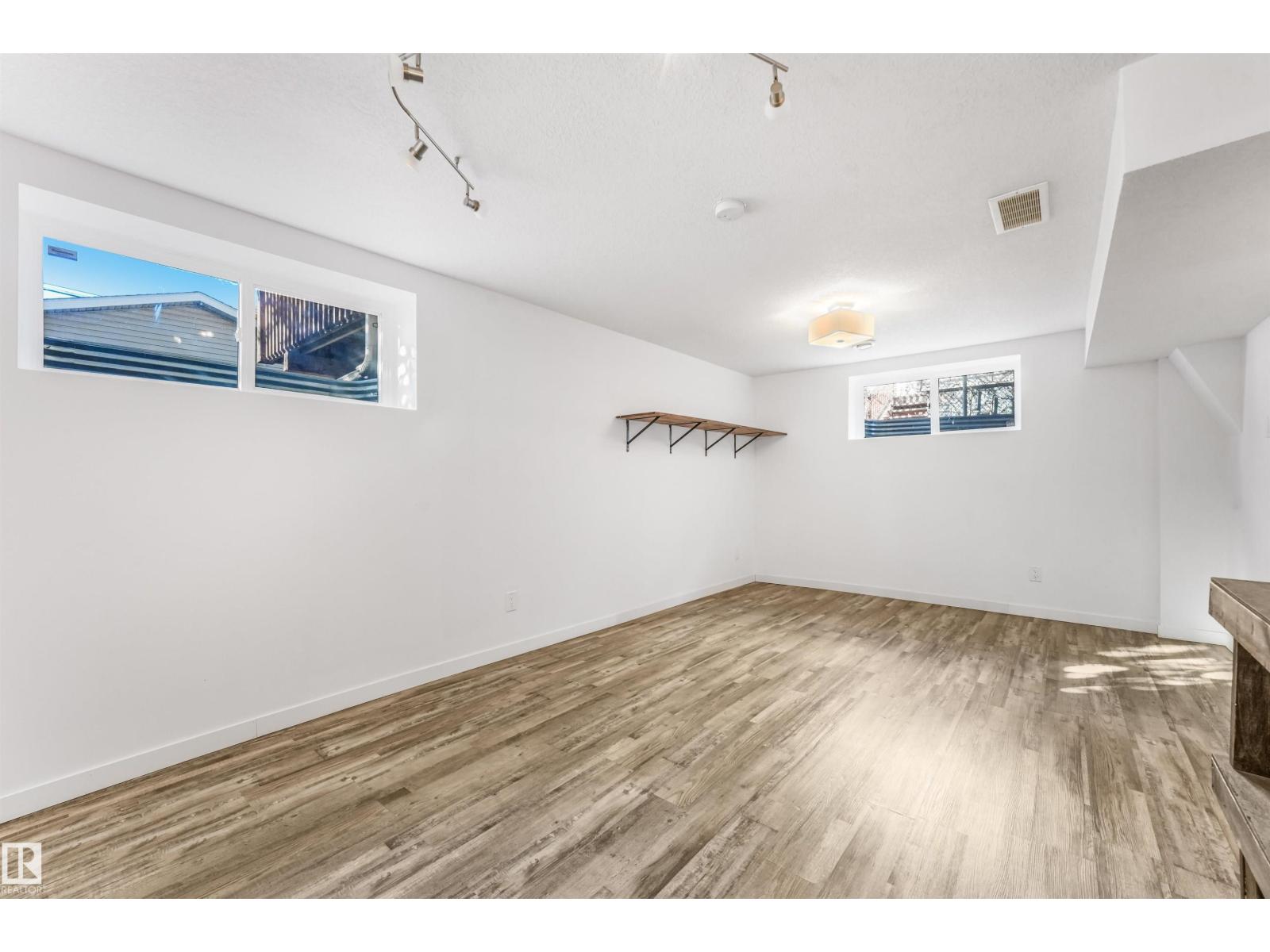 11236 89 St Nw Property Photo 48