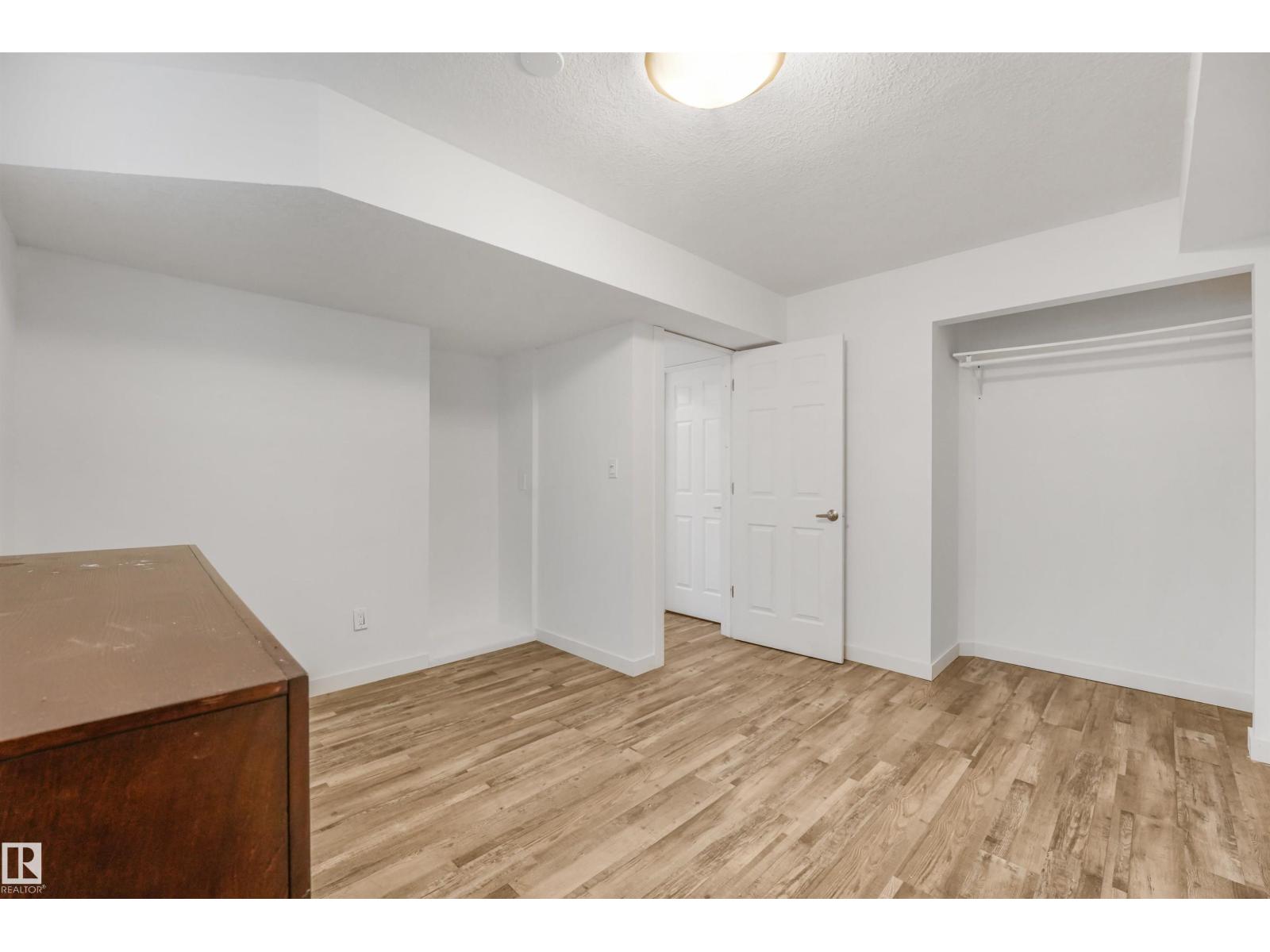 11236 89 St Nw Property Photo 54
