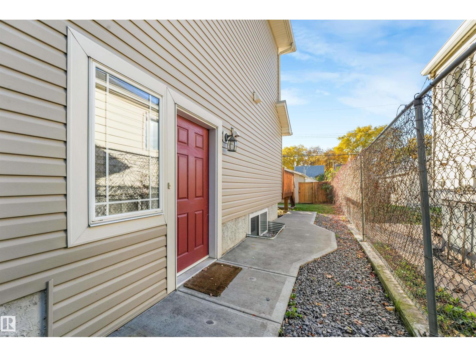 11236 89 St Nw Property Photo 57