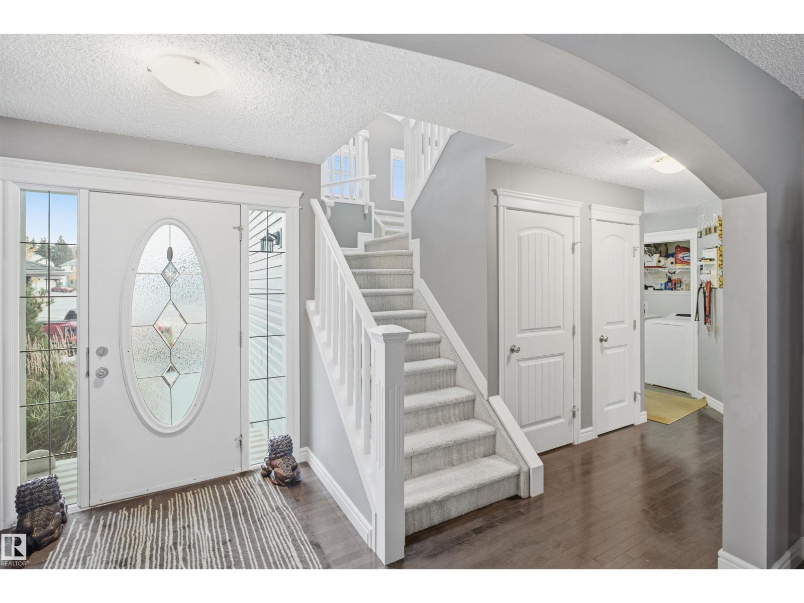 4616 209 St Nw Property Photo 5