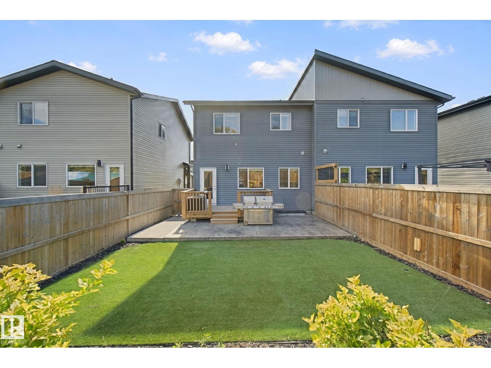 72 Royal St Property Photo 3