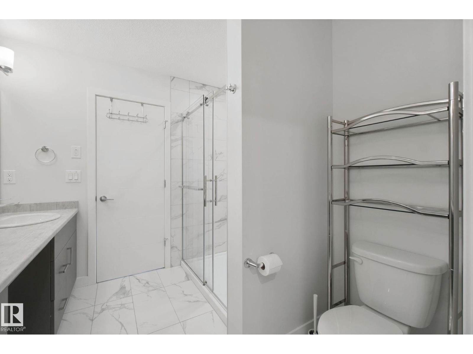 72 Royal St Property Photo 28