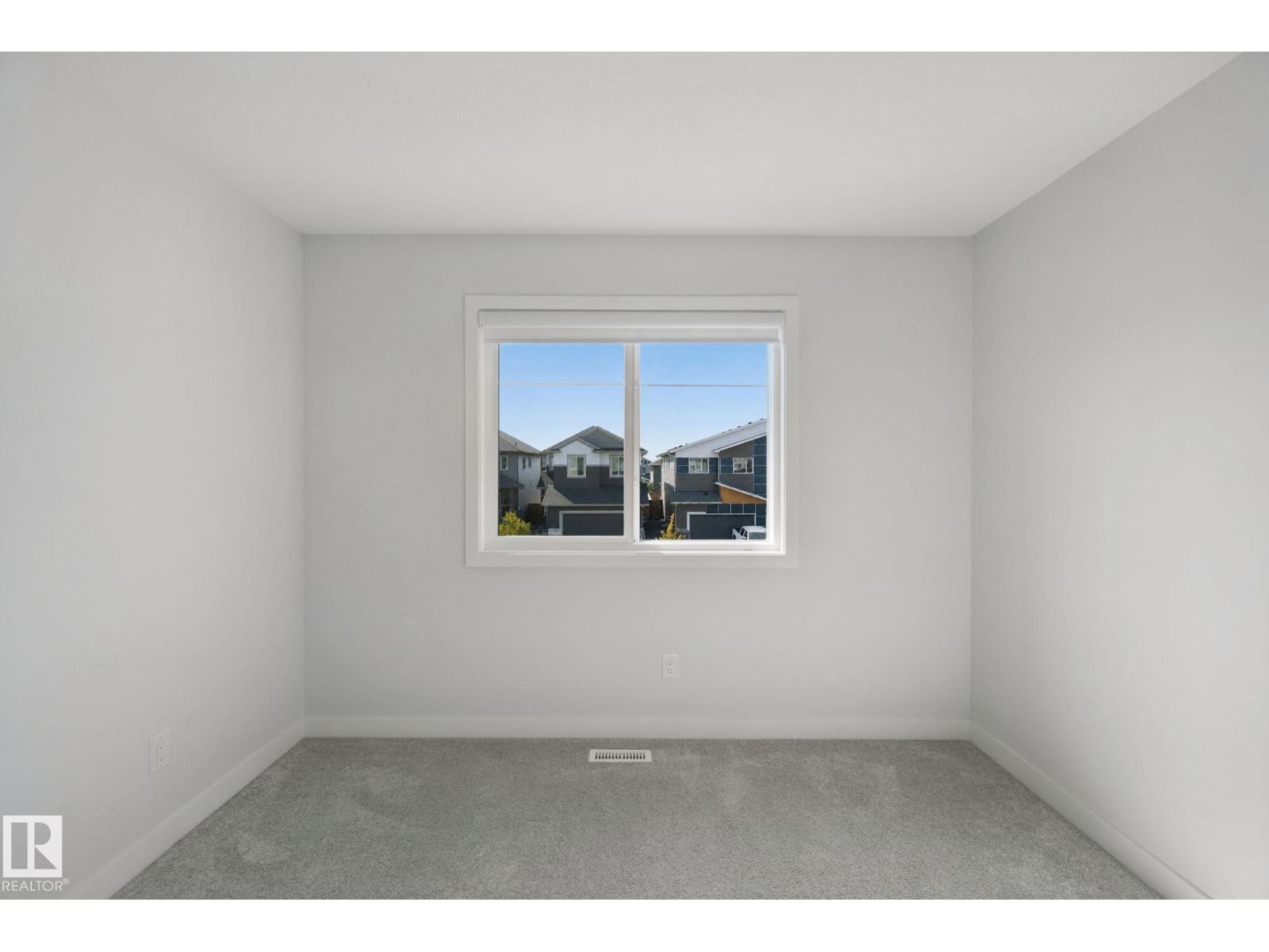 72 Royal St Property Photo 33