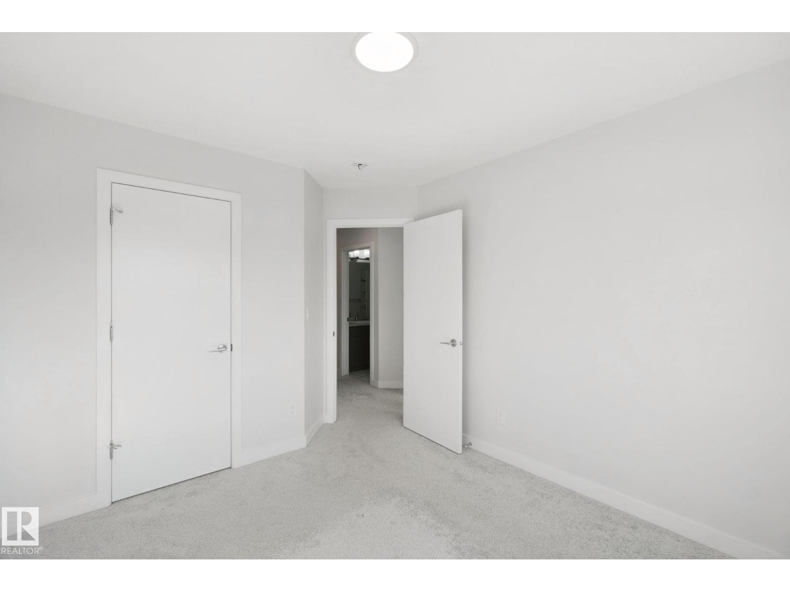 72 Royal St Property Photo 38
