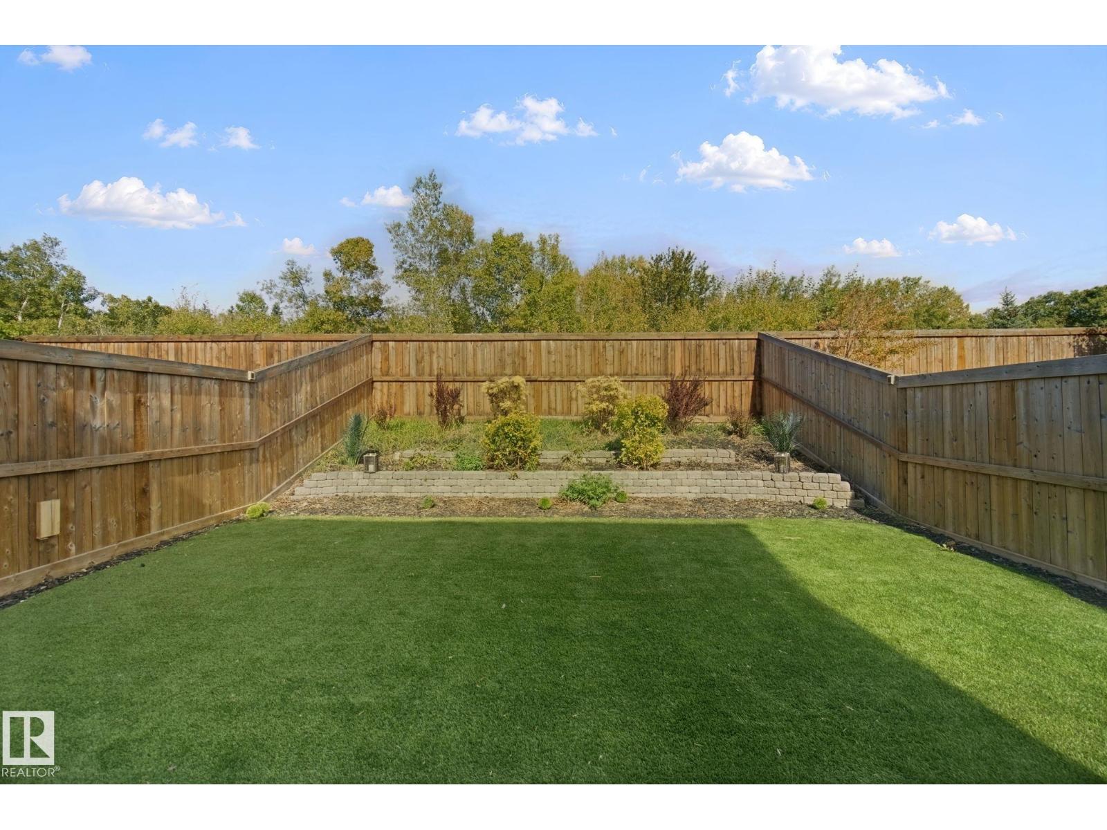 72 Royal St Property Photo 40