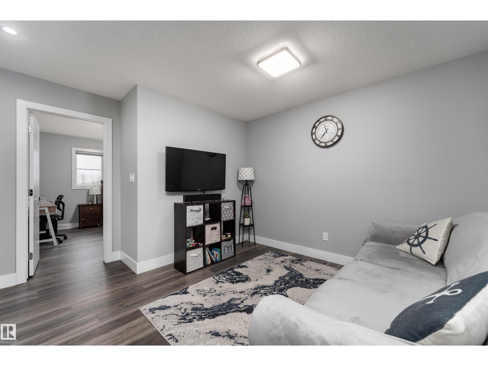 1613 Enright Wy Nw Property Photo 34
