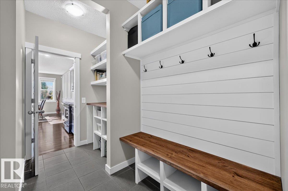 8515 19 Av Sw Property Photo 13