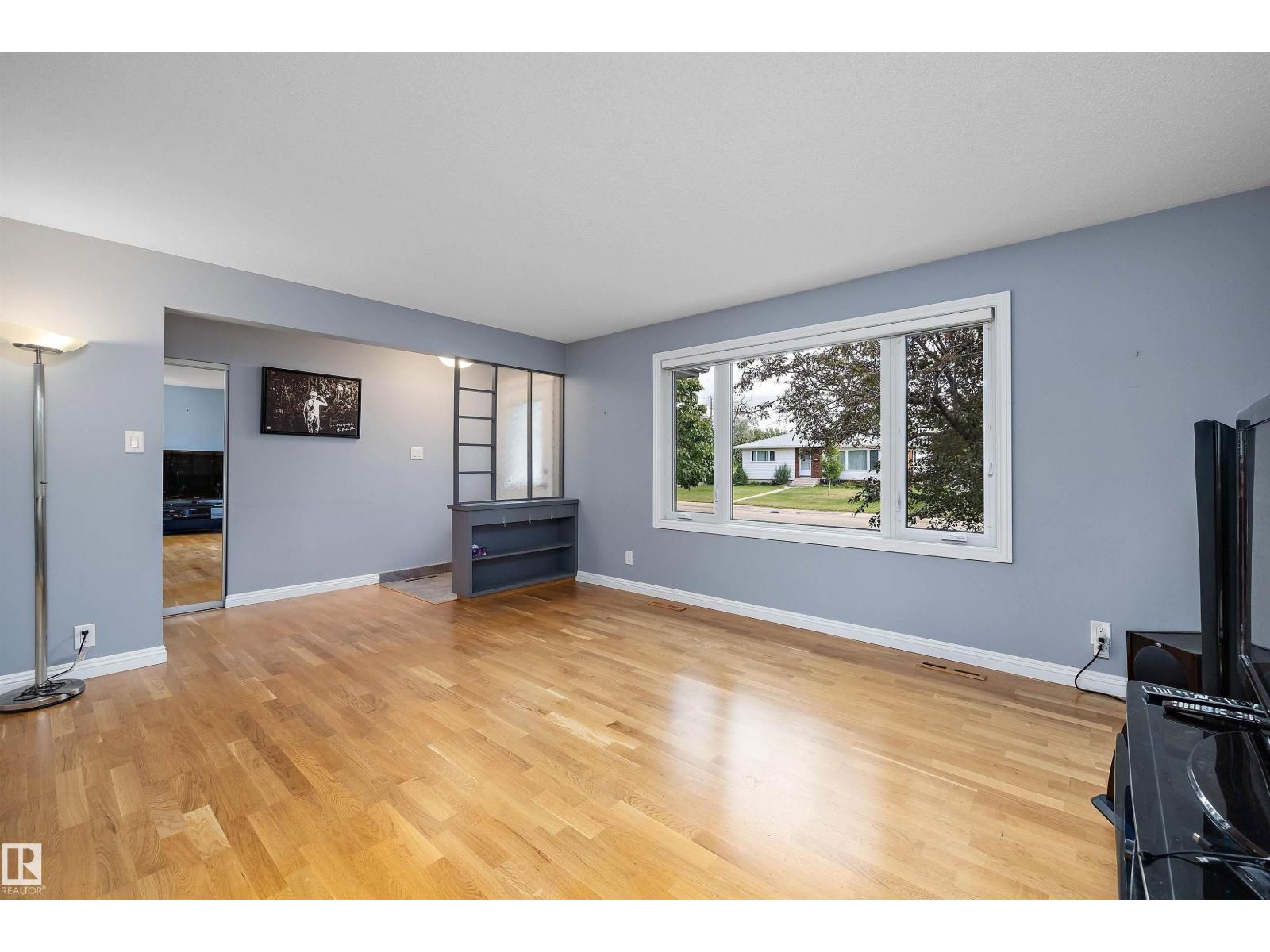13304 73 St Nw Property Photo 13