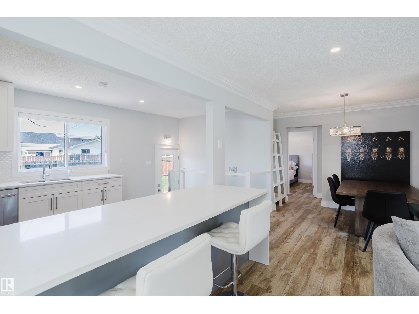 9330 162 St Nw Property Photo 15