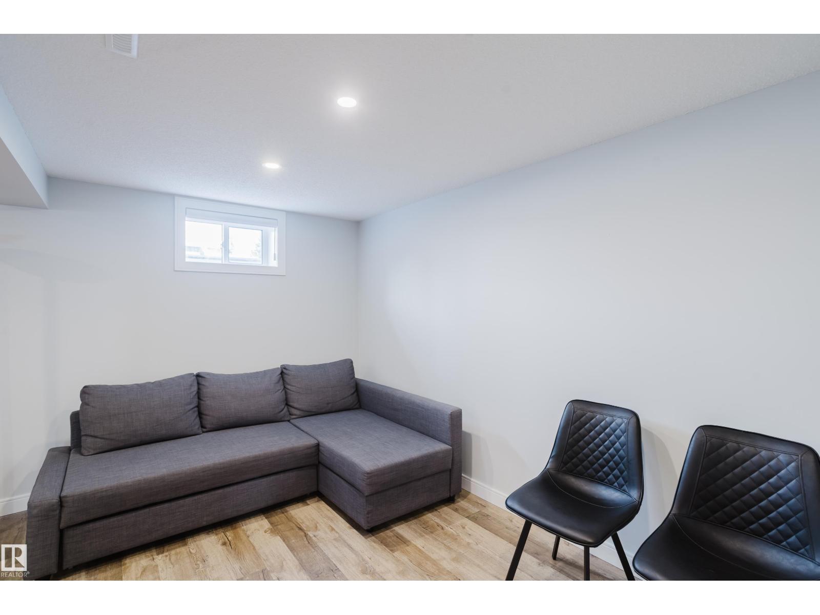 9330 162 St Nw Property Photo 37