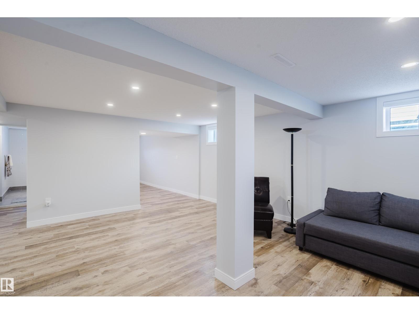 9330 162 St Nw Property Photo 39