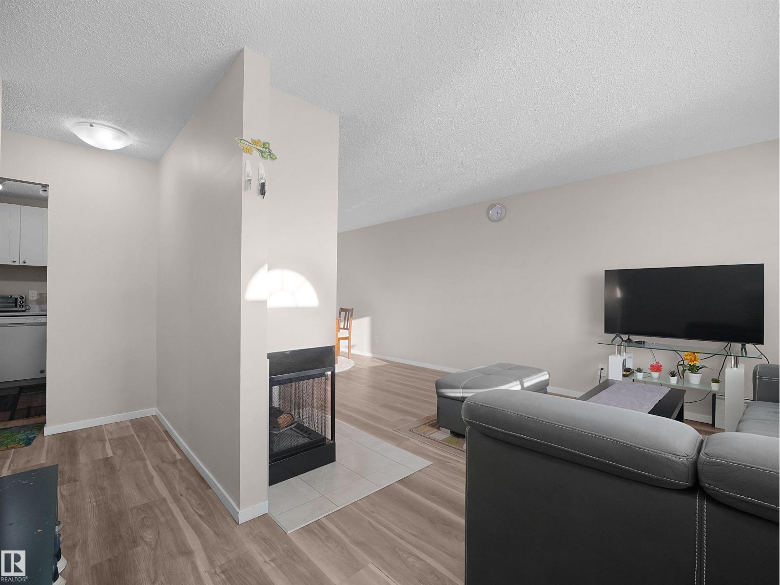 #134 2703 79 St Nw Property Photo 13