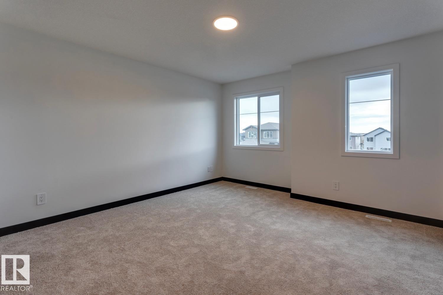 60 Cessy St Se Property Photo 6
