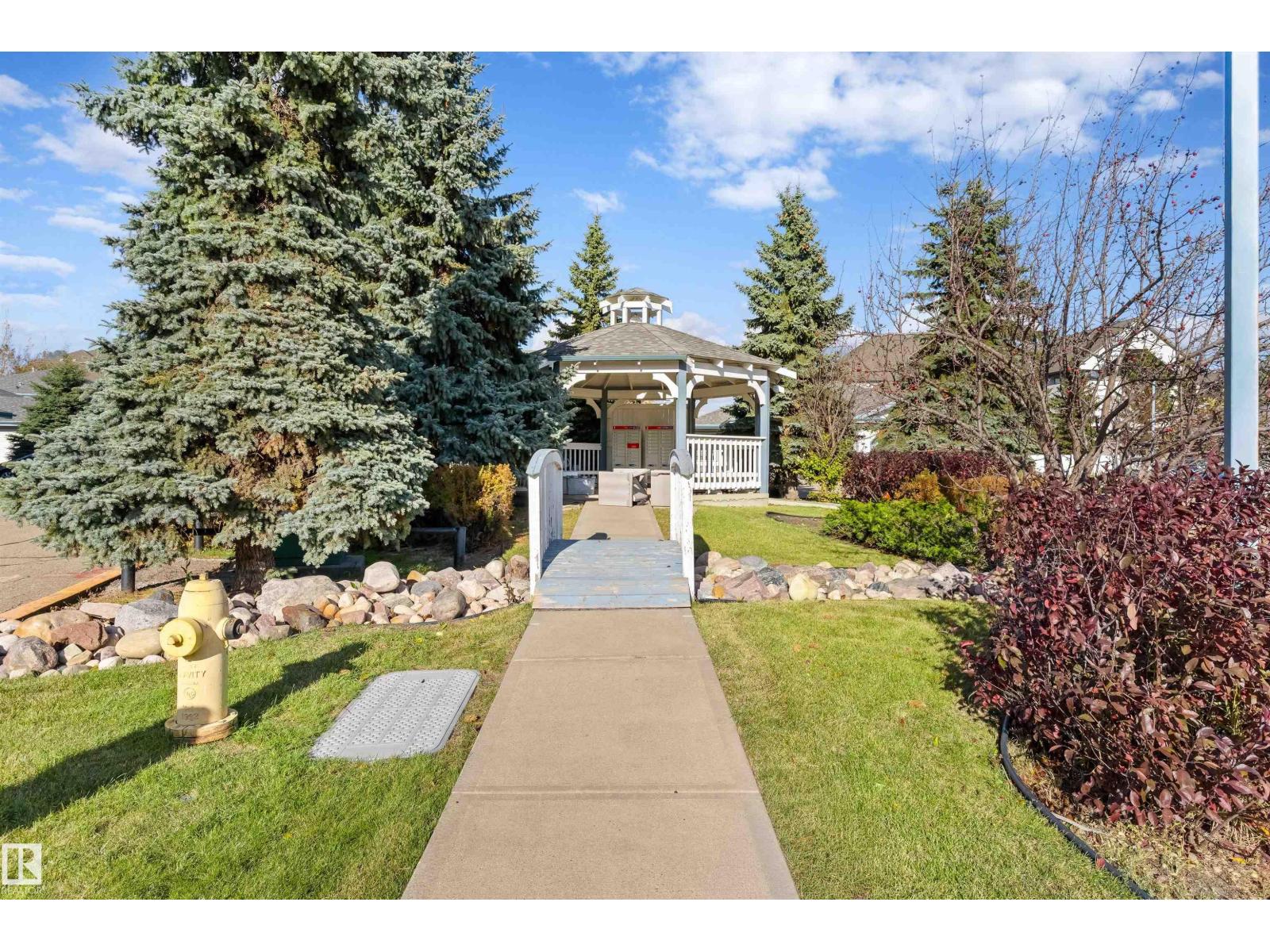 #5 17418 98a Av Nw Property Photo 4