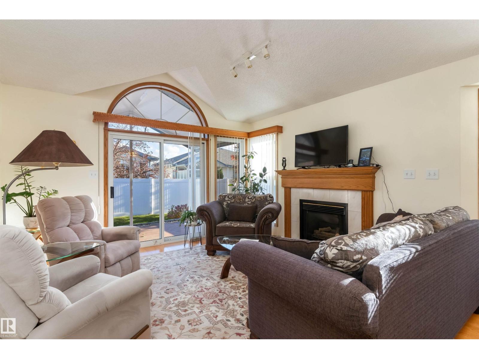 #5 17418 98a Av Nw Property Photo 11