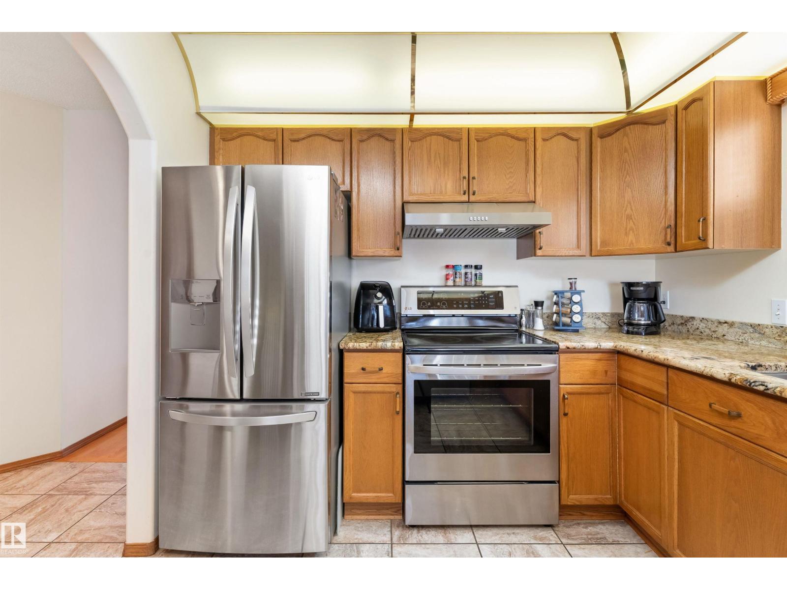 #5 17418 98a Av Nw Property Photo 17
