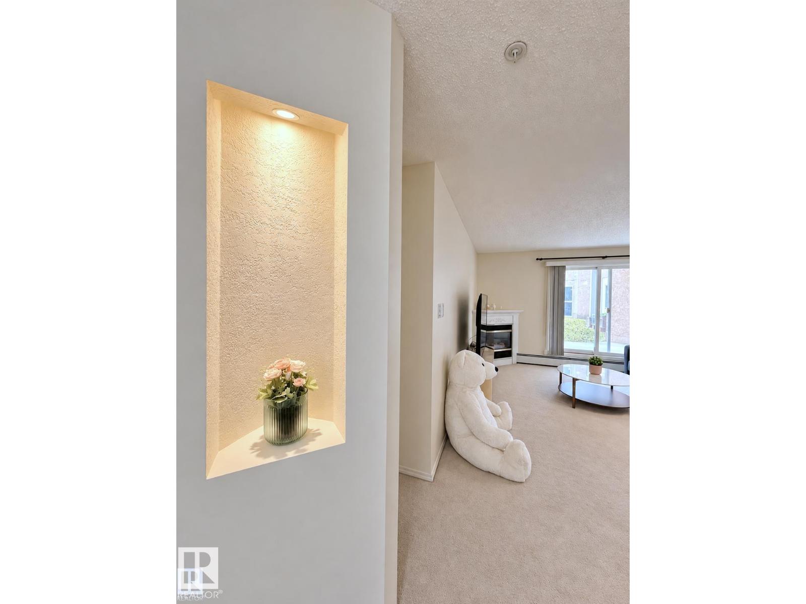 #110 10511 42 Av Nw Property Photo 10
