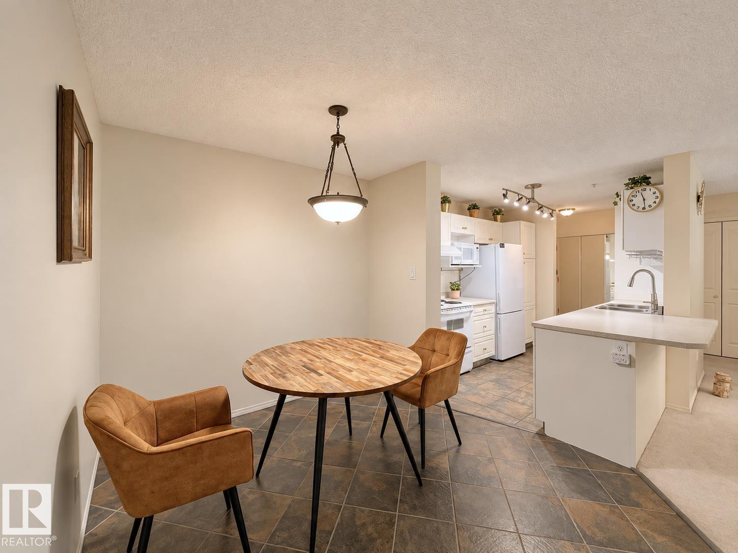 #110 10511 42 Av Nw Property Photo 18