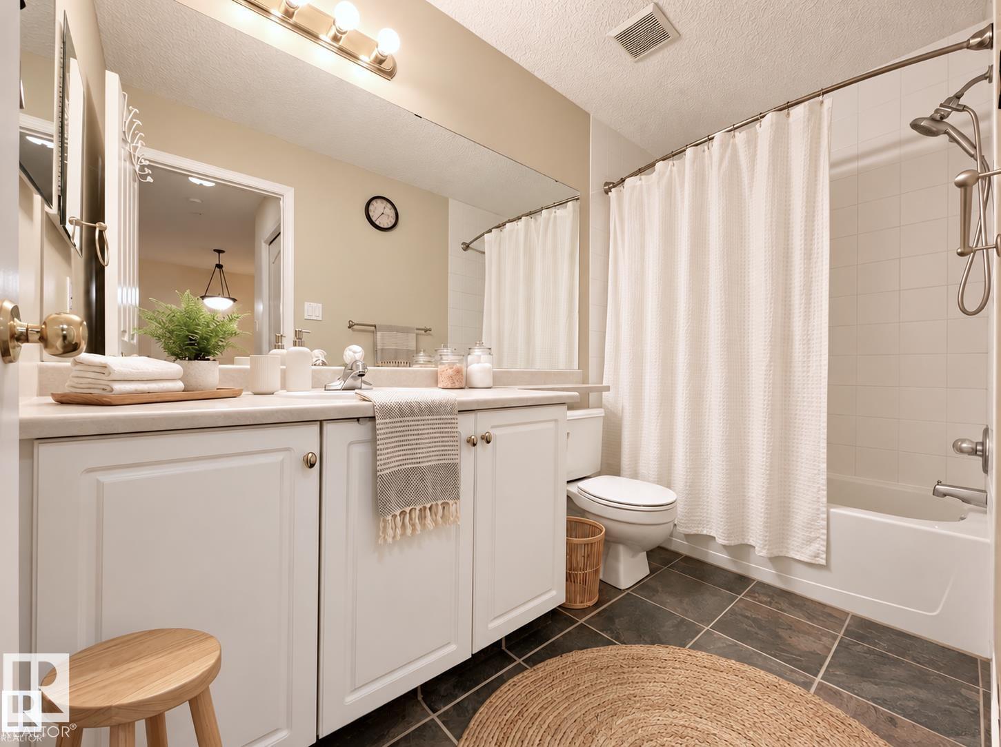 #110 10511 42 Av Nw Property Photo 24
