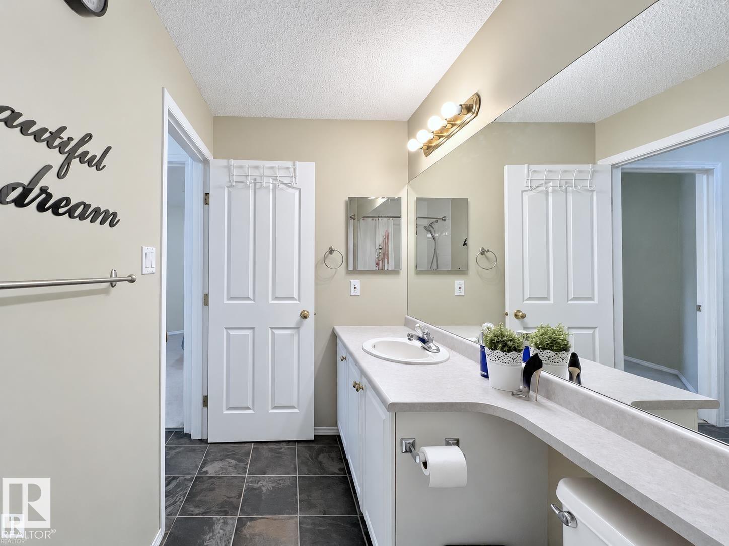 #110 10511 42 Av Nw Property Photo 25
