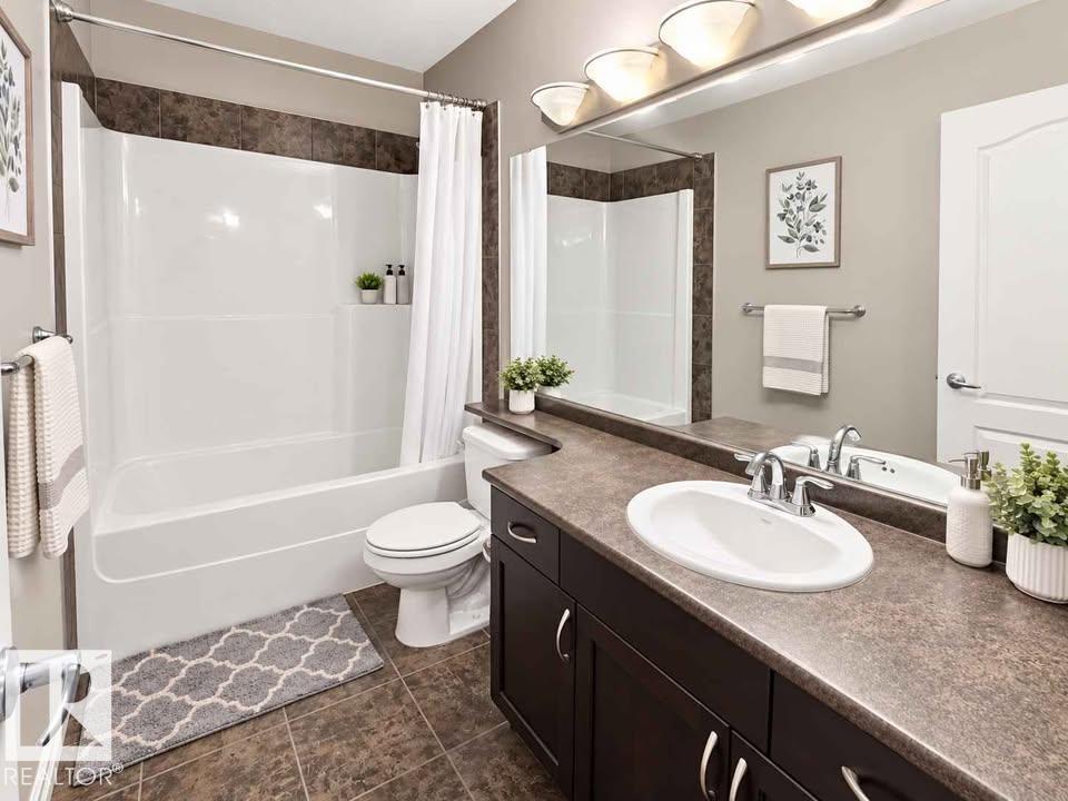 2628 30 St Nw Property Photo 12