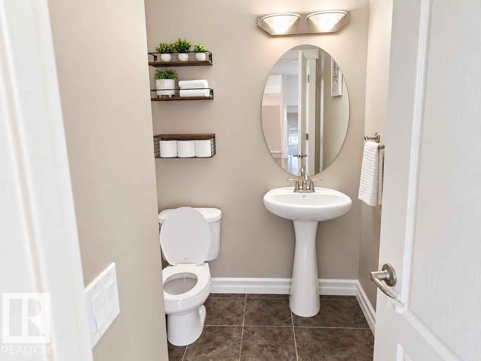 2628 30 St Nw Property Photo 16