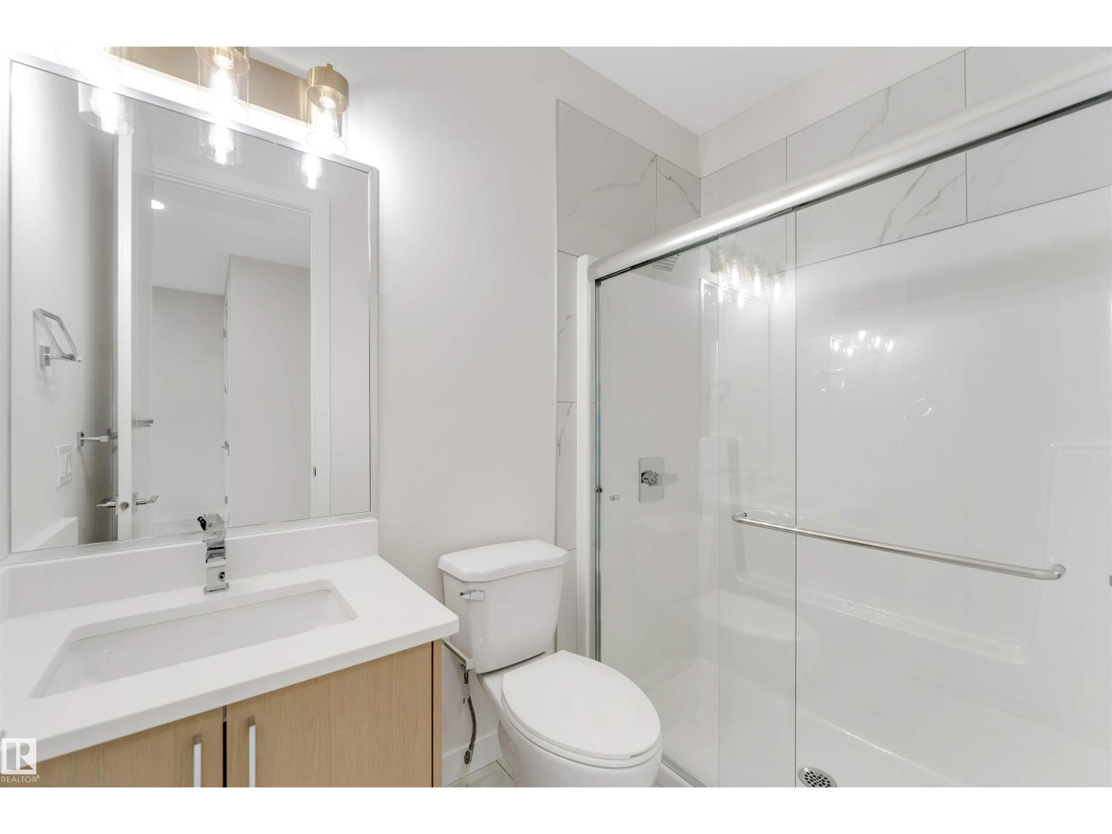 3912 39 Av Property Photo 12