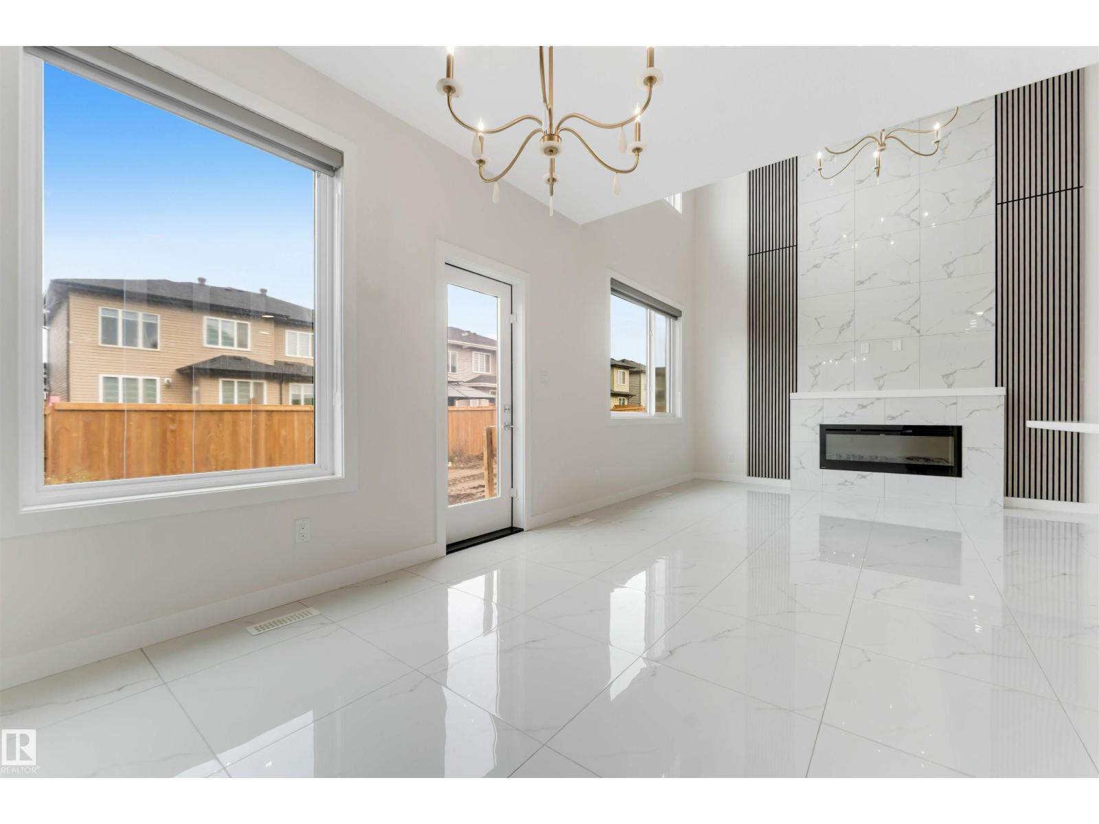 3912 39 Av Property Photo 21
