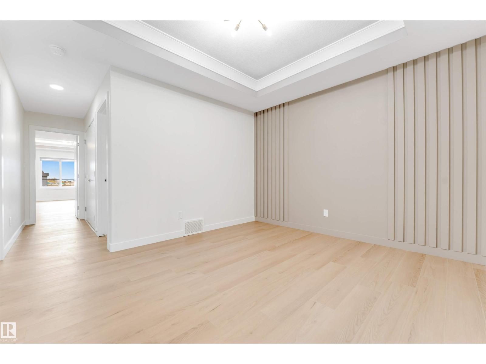 3912 39 Av Property Photo 25