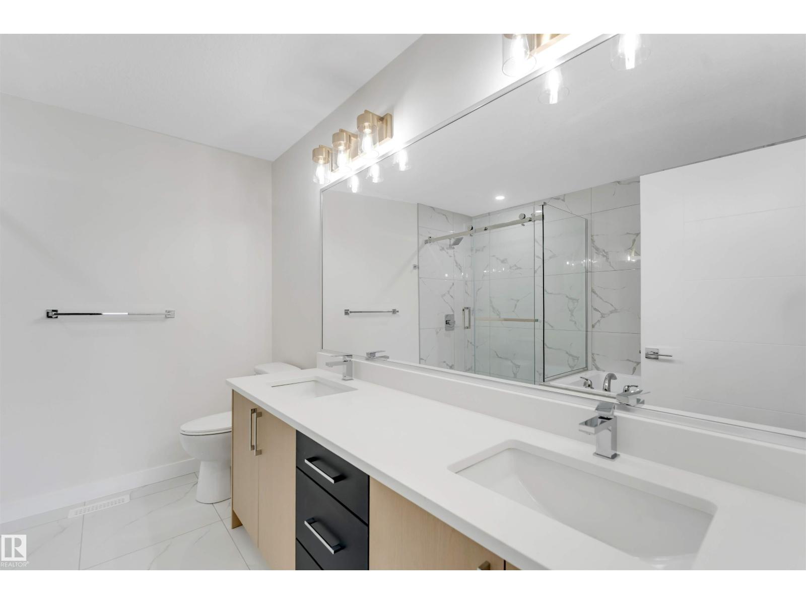 3912 39 Av Property Photo 30